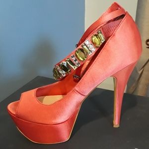 H by Halston Greta Platform Pumps